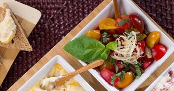 Balsamic Tomato Bruschetta | Aunt Millie's