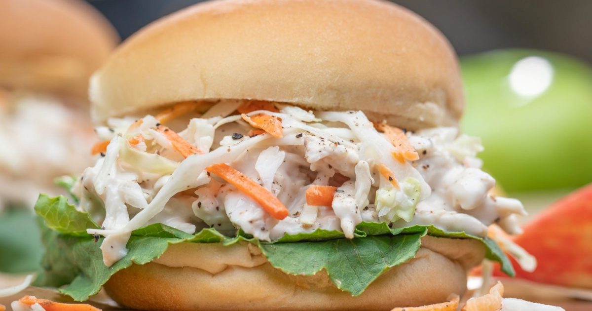 White BBQ Pulled Chicken Sandwich | Aunt Millie's