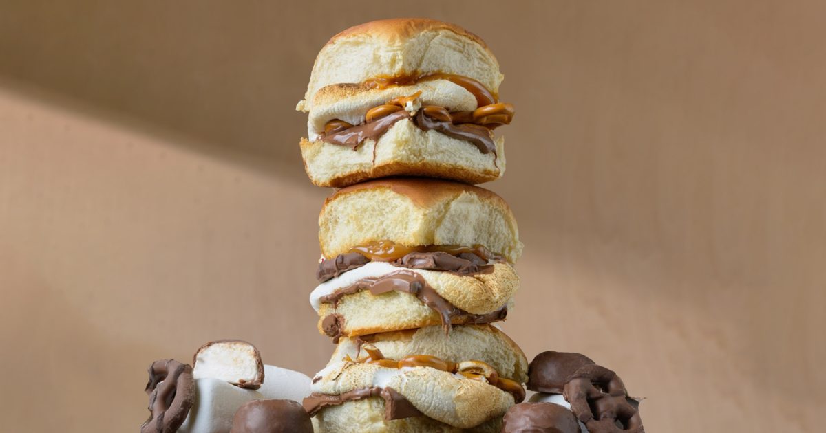 Salted Caramel Pretzel Sliders | Aunt Millie's